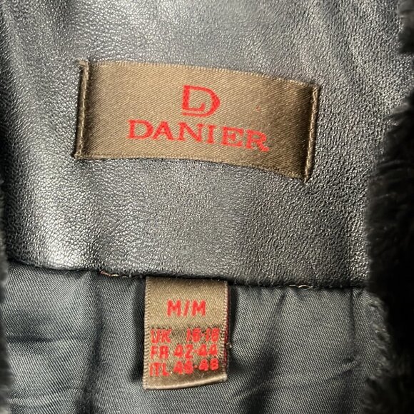 Danier Black Leather Button Up Coat - Picture 6 of 12